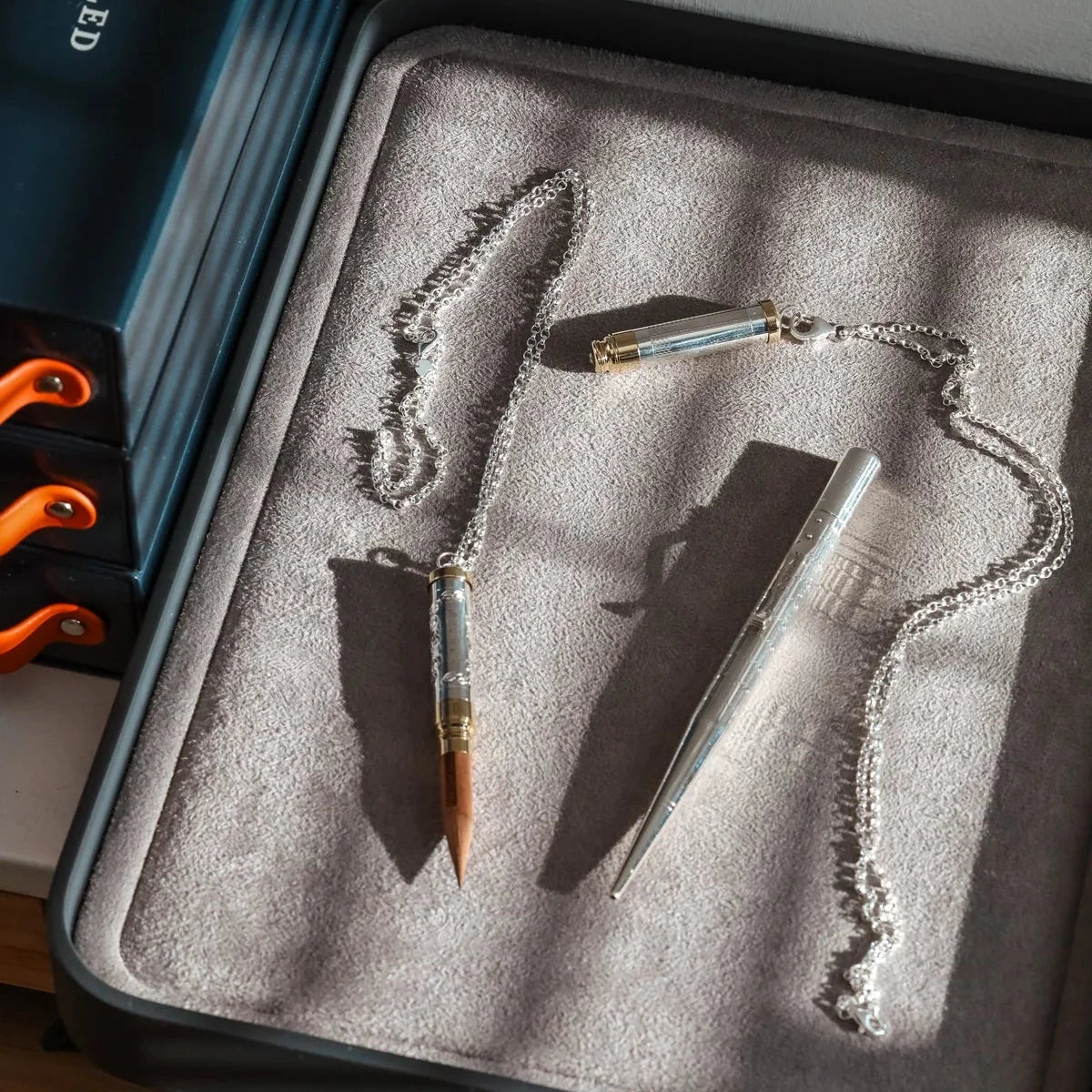 Yard-O-Led Piccadilly Rose Garden Pencil Necklace