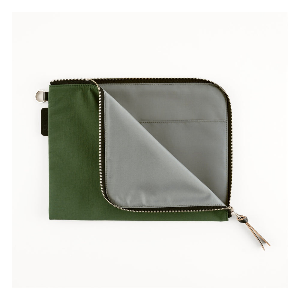 Hobonichi Tragen Flat Pouch for A5 Size (Green)
