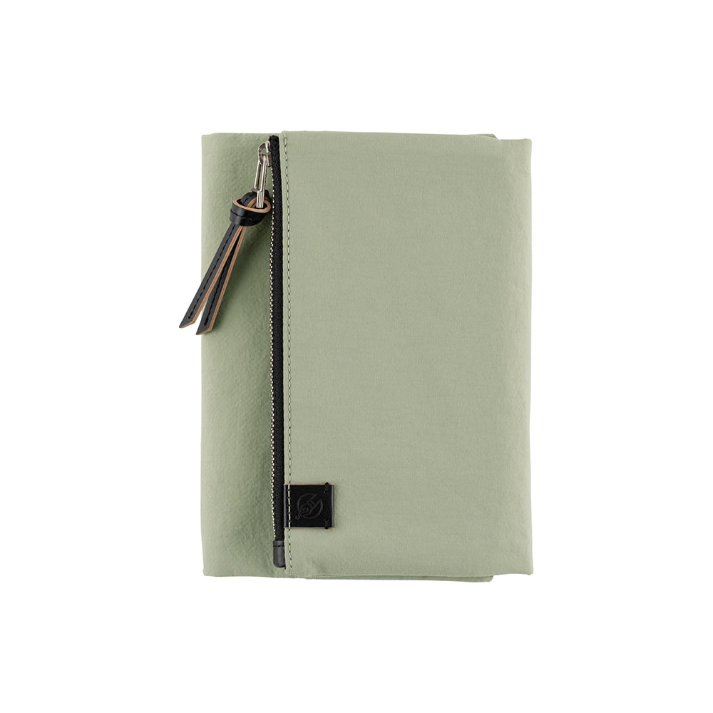 Hobonichi A6 Cover Tragen: Oakmoss