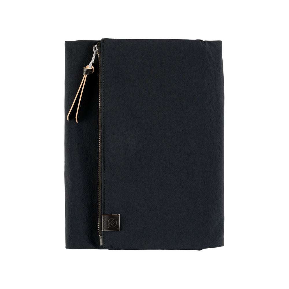 Hobonichi A5 Cousin Cover Tragen: Black