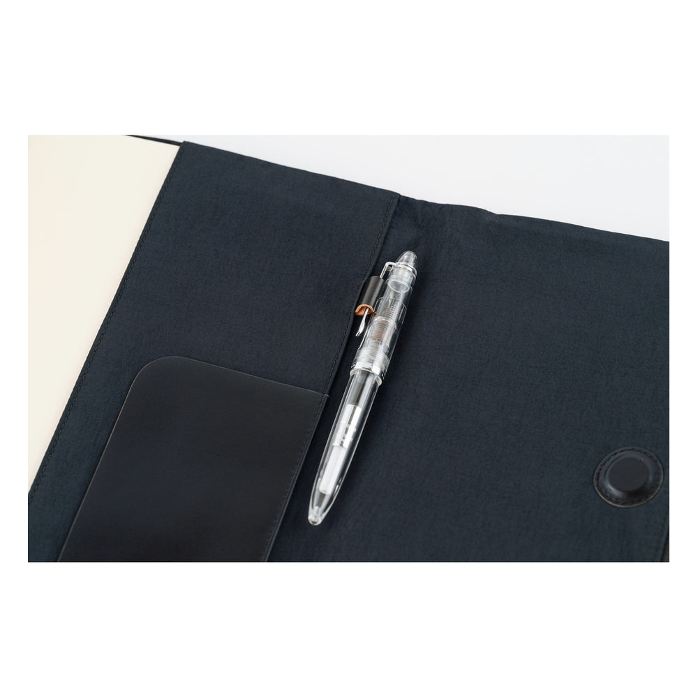 Hobonichi A5 Cousin Cover Tragen: Black