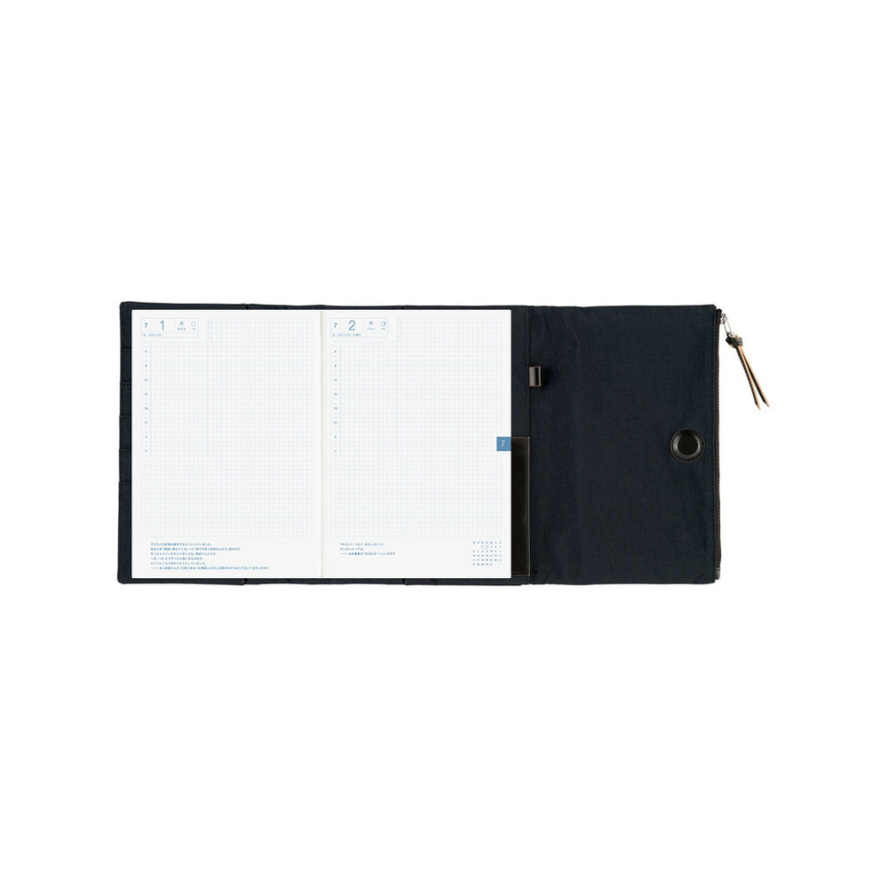 Hobonichi A5 Cousin Cover Tragen: Black